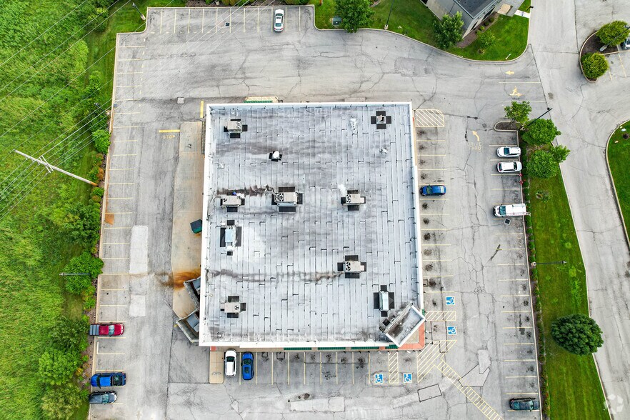 More Photos Of 3800 Elm St, Saint Charles Drugstore For Sale