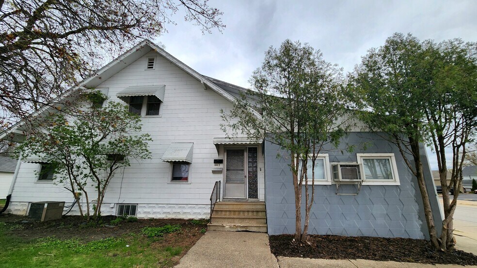 More Photos Of 1110 W Oakland Ave, Austin Apartments For Sale