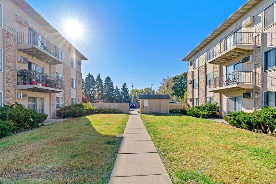 More Photos Of 6281-6289 N Louisiana Ave, Brooklyn Park Apartments For Sale