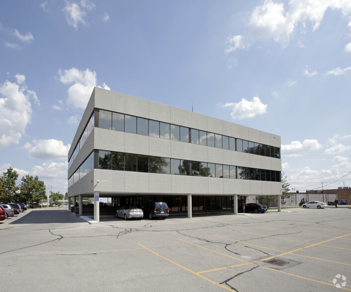 Primary Photo Of 30 Martha St, Caledon Medical For Lease