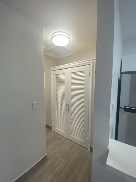 More Photos Of 1723 Liberty St, Hollywood Apartments For Sale