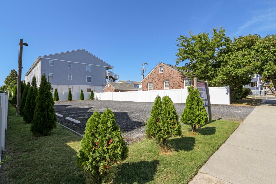 More Photos Of 5100 Atlantic Ave, Wildwood Hotel For Sale