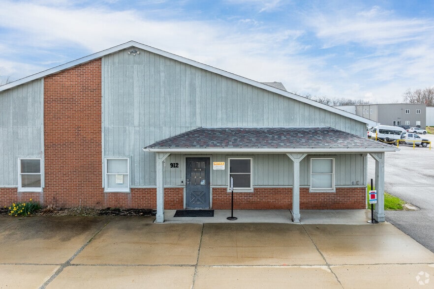More Photos Of 912 Pittsburgh Rd, Butler Unknown For Lease
