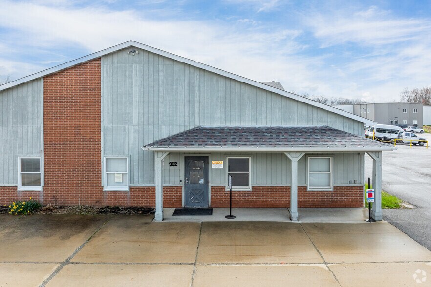 More Photos Of , Butler Unknown For Sale