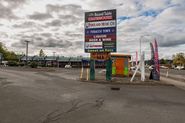 More Photos Of 16558 SE McLoughlin Blvd, Milwaukie Unknown For Lease