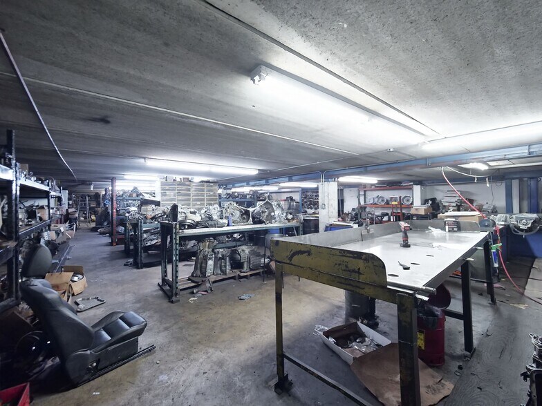 More Photos Of 5000 W Cermak Rd, Cicero Auto Repair For Sale