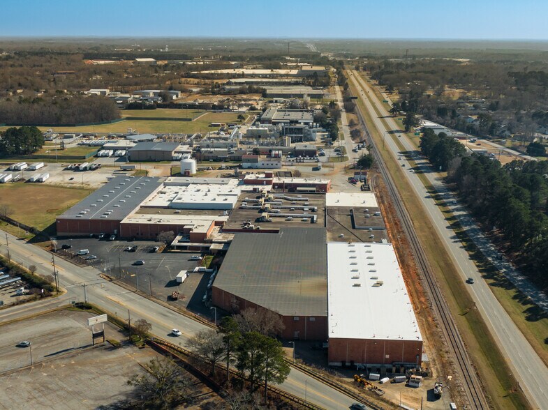 More Photos Of 300 S Main St, Mauldin Warehouse For Lease