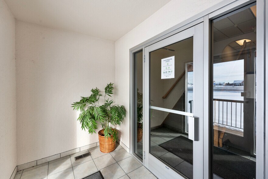 More Photos Of 6957 NW Highway 10, Anoka Office For Lease