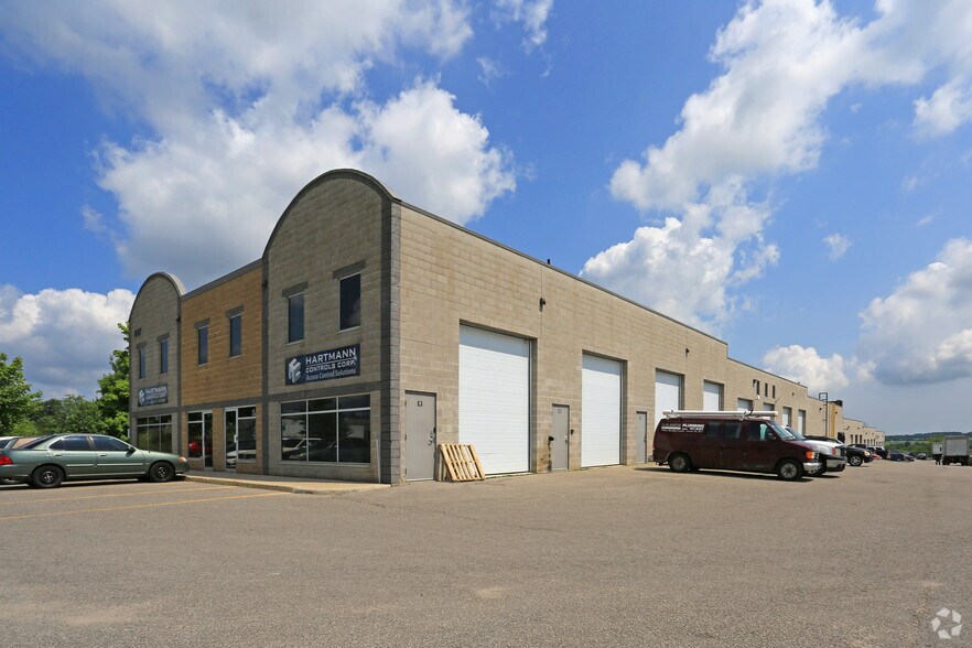 More Photos Of 647 Welham Rd, Barrie Light Distribution For Sale