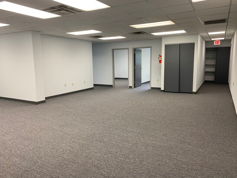 More Photos Of 100 Rt 46 East, Mountain Lakes Unknown For Lease