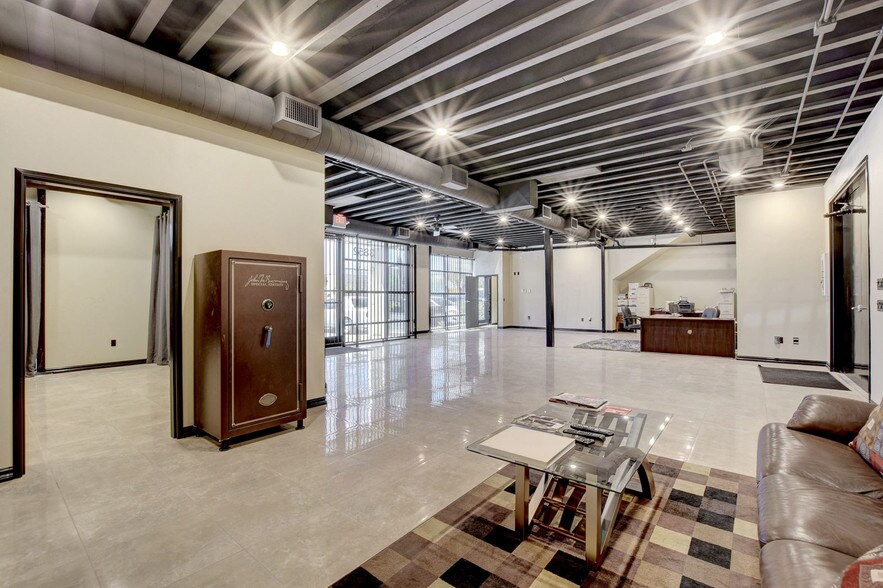 More Photos Of 3852 E Post Rd, Las Vegas Warehouse For Sale