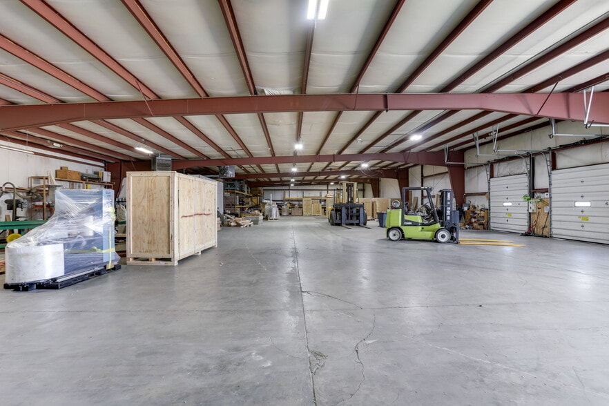 More Photos Of 2591 Harrison Rd, Columbus Warehouse For Sale