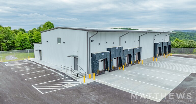 More Photos Of 447 Hawthorne Dr NE, Norton Warehouse For Sale