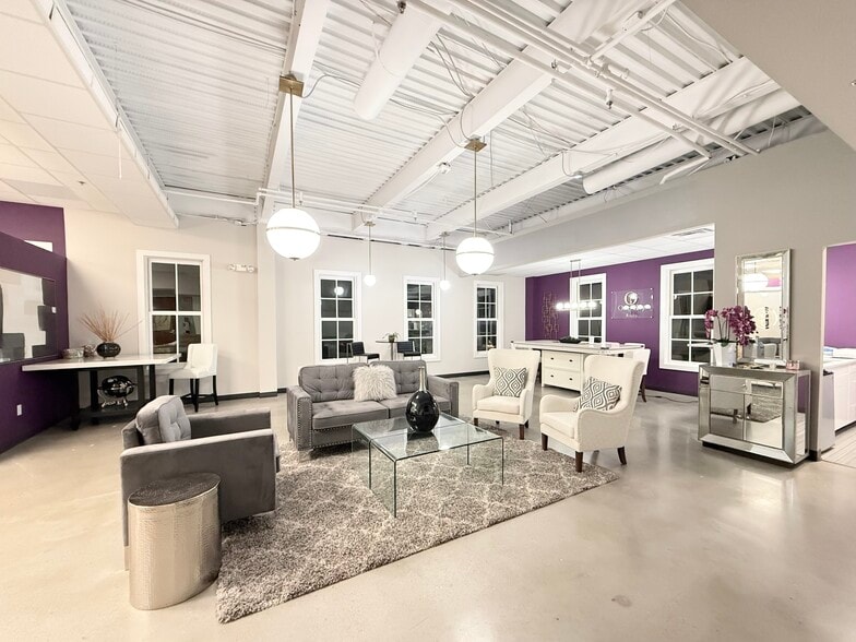 More Photos Of 470 Providence Main St NW, Huntsville Coworking Space