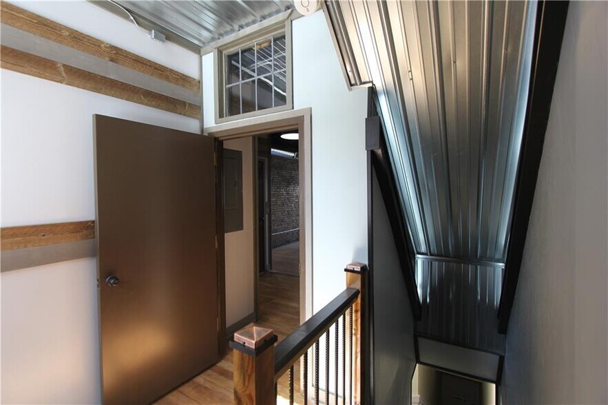 More Photos Of 51 State St, Rochester Storefront Retail Office For Lease