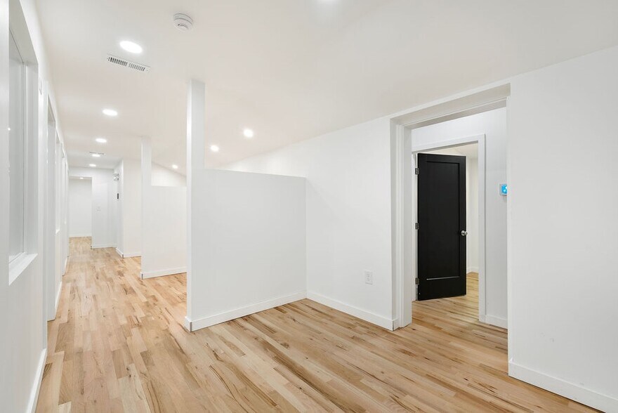 More Photos Of 4514 Wilgrove Mint Hill Rd, Mint Hill Office Residential For Sale