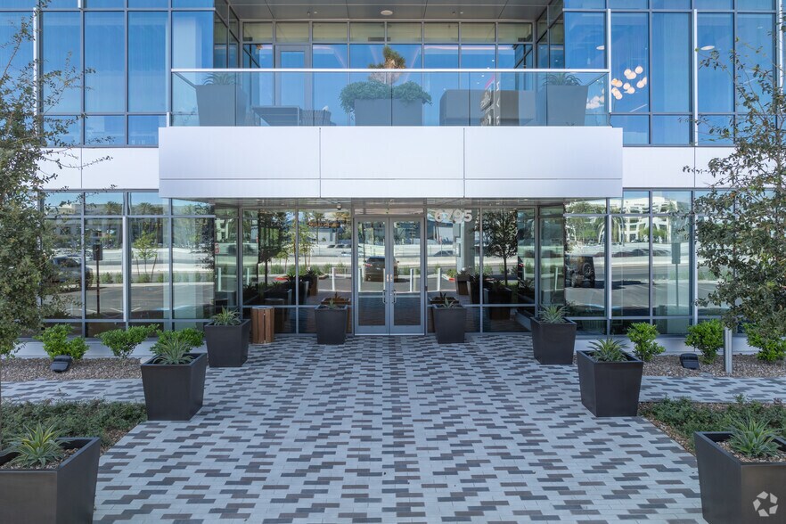 More Photos Of 6795 S Agilysys Way, Las Vegas Office For Lease