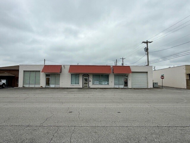 Primary Photo Of 112 W Lauderdale St, Tullahoma Office For Lease