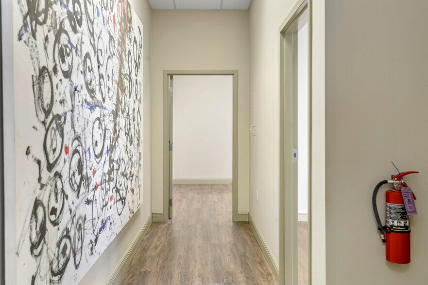 More Photos Of 871 Outer Rd, Orlando Medical For Lease