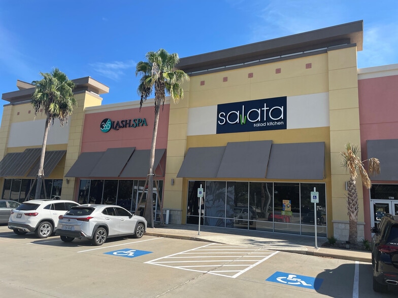 More Photos Of 1800-1820 Nasa Rd 1, Houston Unknown For Lease