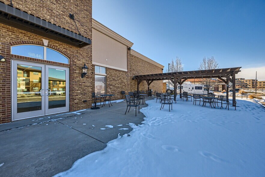 More Photos Of 9846 Zenith Meridian Dr, Englewood Restaurant For Lease