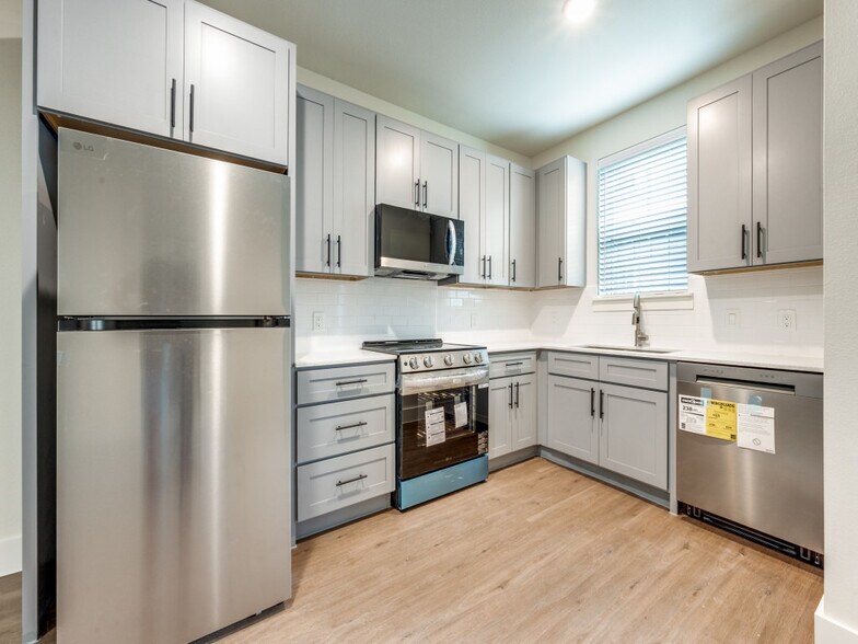 More Photos Of 5317 Reiger Ave, Dallas Apartments For Sale