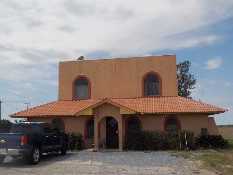 More Photos Of 13785 FM 3067, La Feria Loft Creative Space For Lease