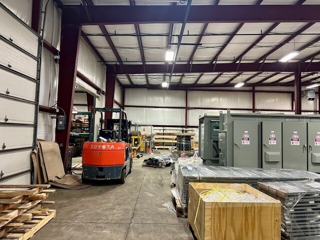 More Photos Of 18 Lancaster Pky, Lancaster Manufacturing For Sale