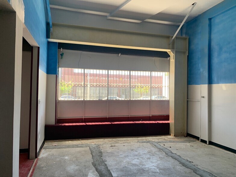 More Photos Of 1895 Adams Blvd, Los Angeles Storefront Retail Residential For Lease