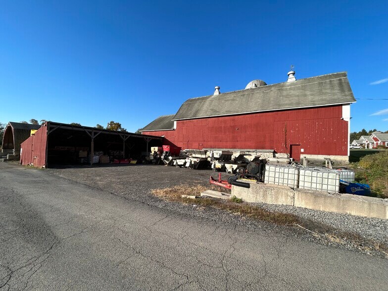 More Photos Of 6810 E Seneca Tpke, Jamesville Specialty For Sale