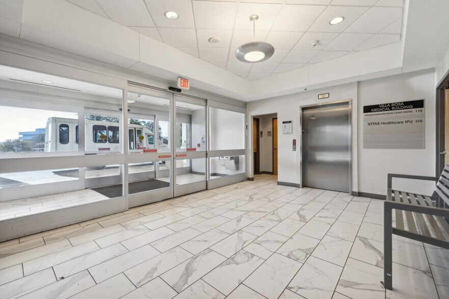 More Photos Of 5131 Medical Dr, San Antonio Medical For Lease