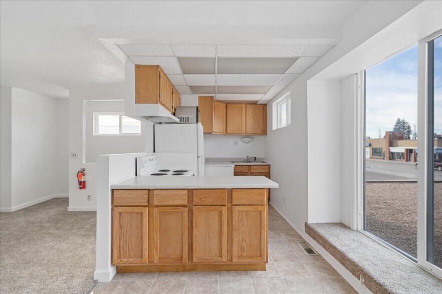 More Photos Of 601 E Lincolnway, Cheyenne Storefront Retail Residential For Sale