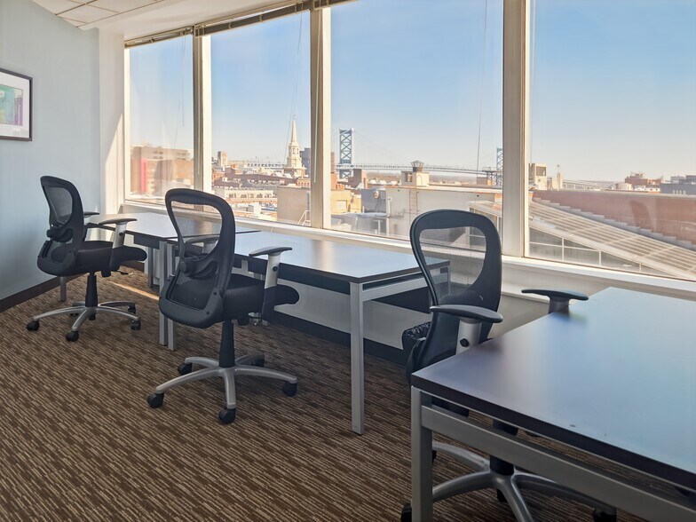 More Photos Of 325 Chestnut St, Philadelphia Coworking Space