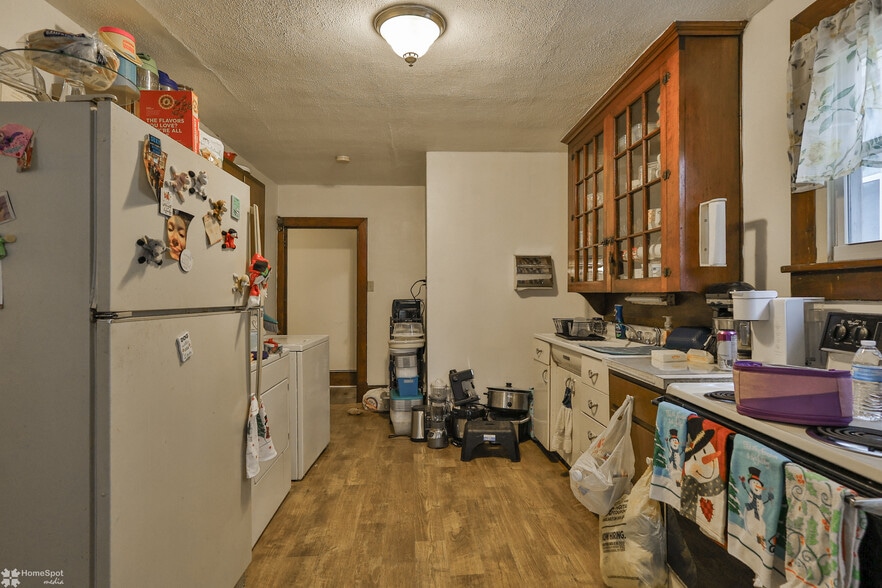 More Photos Of 301 E Bertsch St, Lansford Apartments For Sale