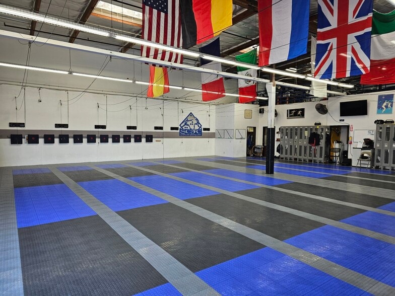 More Photos Of 3518 Lake Center Dr, Santa Ana Warehouse For Lease