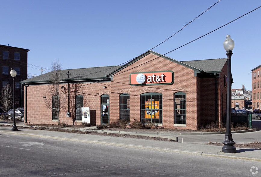 More Photos Of 325 Valley St, Providence Unknown For Lease