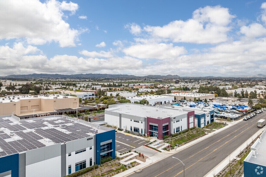 More Photos Of 42612 Avenida Alvarado, Temecula Warehouse For Lease