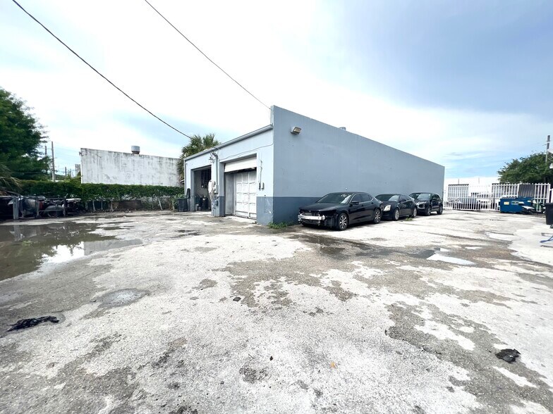 More Photos Of 813 NW 8th Ave, Fort Lauderdale Warehouse For Sale