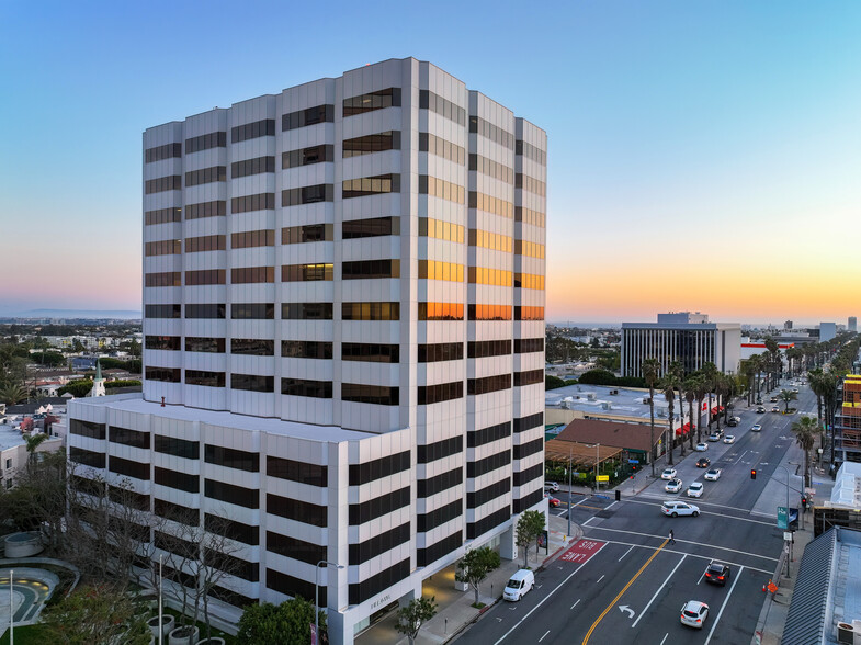 Primary Photo Of 12424 Wilshire Blvd, Los Angeles Office For Lease