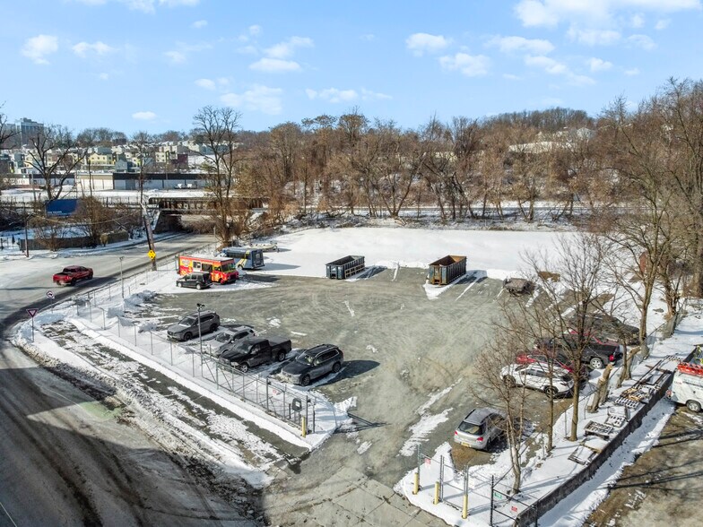 More Photos Of 403-409 N Pearl St, Albany Warehouse For Sale