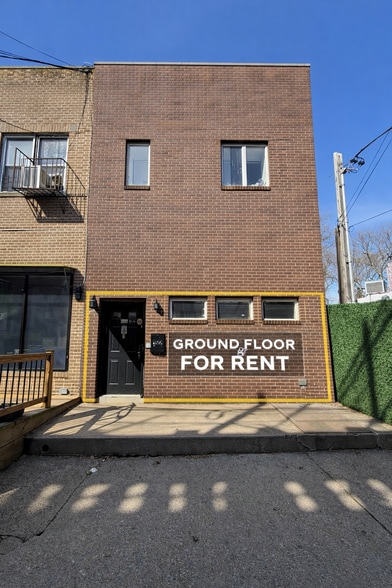 Primary Photo Of 2372 McDonald Ave, Brooklyn Office For Lease