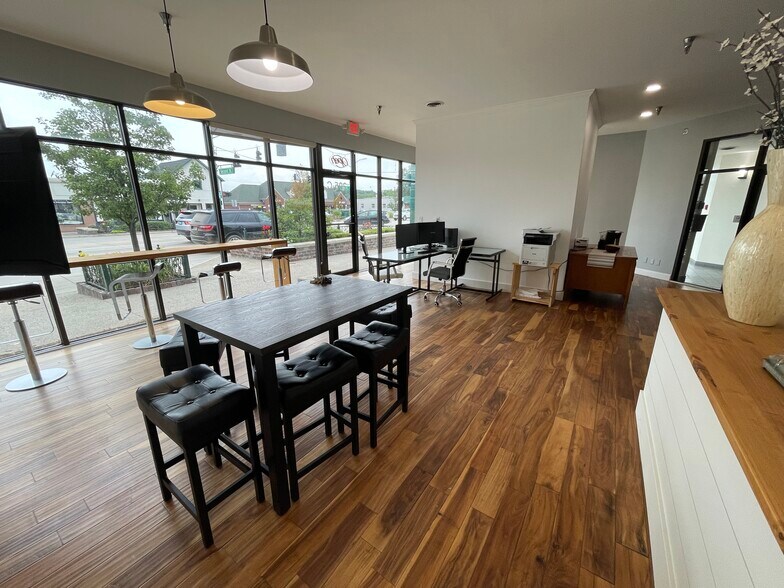More Photos Of 205 S Main St, Rochester Storefront For Lease