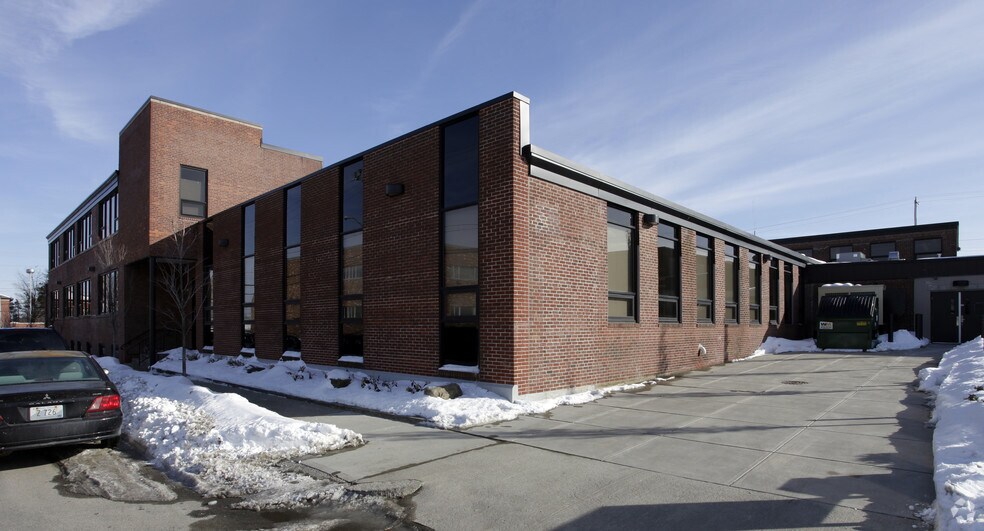 More Photos Of 717 Allens Ave, Providence Medical For Lease