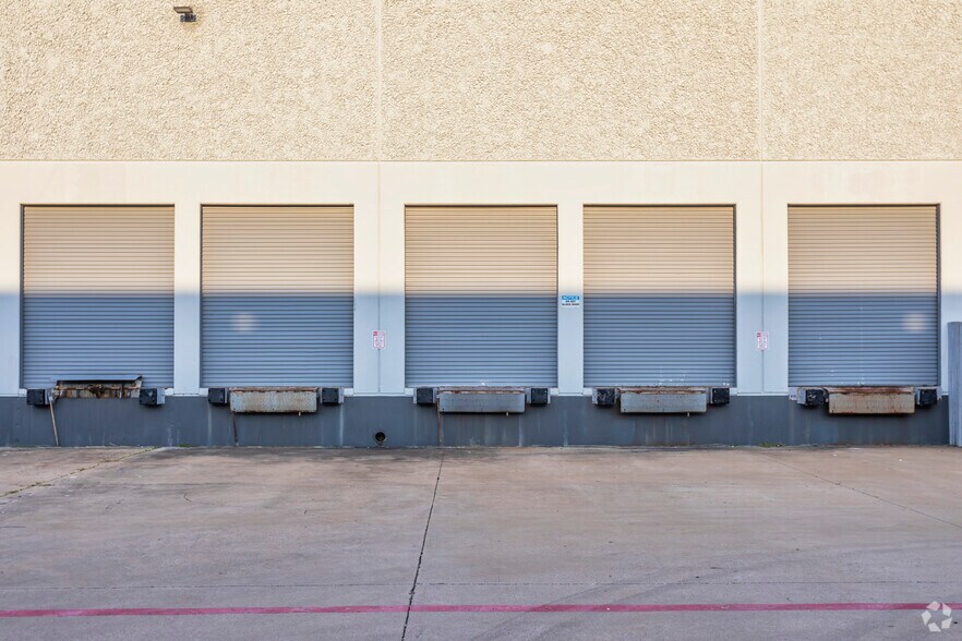 More Photos Of 756 Port America Pl, Grapevine Unknown For Lease