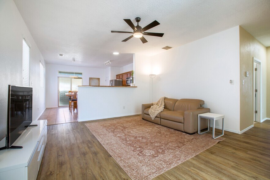 More Photos Of 8405 Wild Dunes Rd NW, Albuquerque Office For Sale