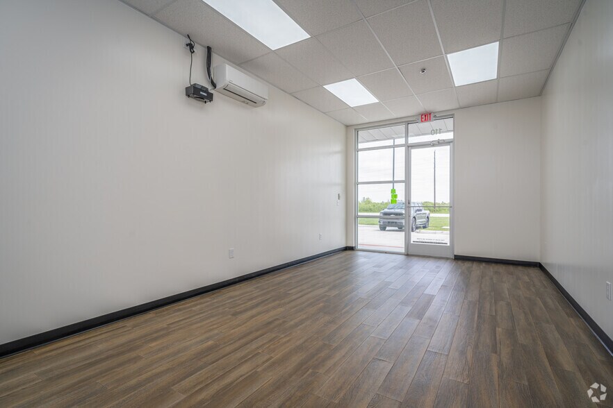 More Photos Of 2493 Patton Rd, Rosenberg Unknown For Lease