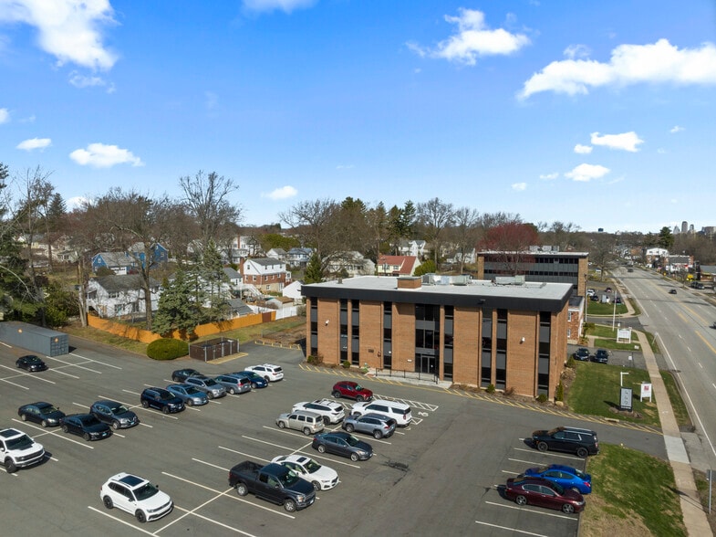 More Photos Of 449 Silas Deane Hwy, Wethersfield Medical For Sale