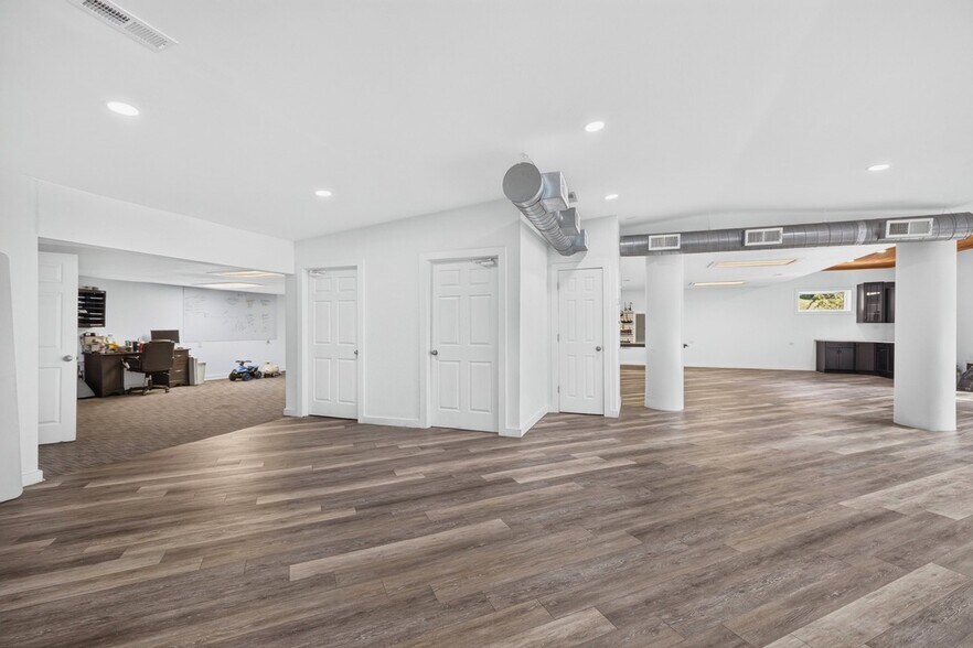 More Photos Of 4925 Hooper Hwy, Cosby Flex For Sale