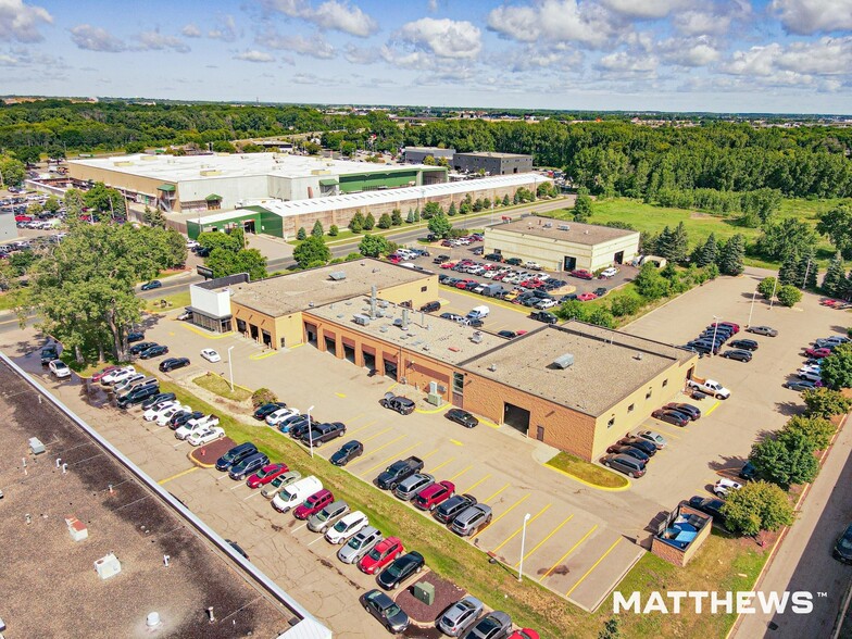 More Photos Of 7800 Jolly Ln, Brooklyn Park Auto Repair For Sale