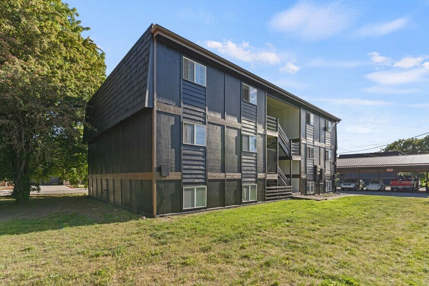 More Photos Of 107 E Hattie Ave, Coeur d'Alene Multifamily For Sale